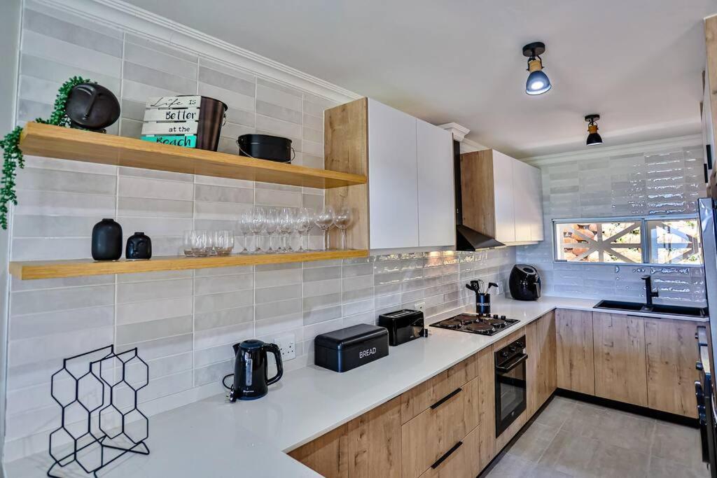 Apartament Large Sea View, Walk To Eateries, Loadshed Free Ballito Zewnętrze zdjęcie